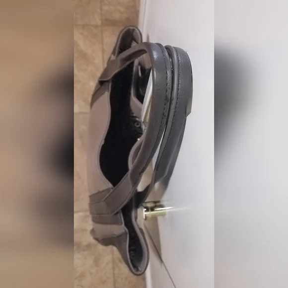 Steve Madden Two Tone Gray Tote Bag - Picture 12 of 12